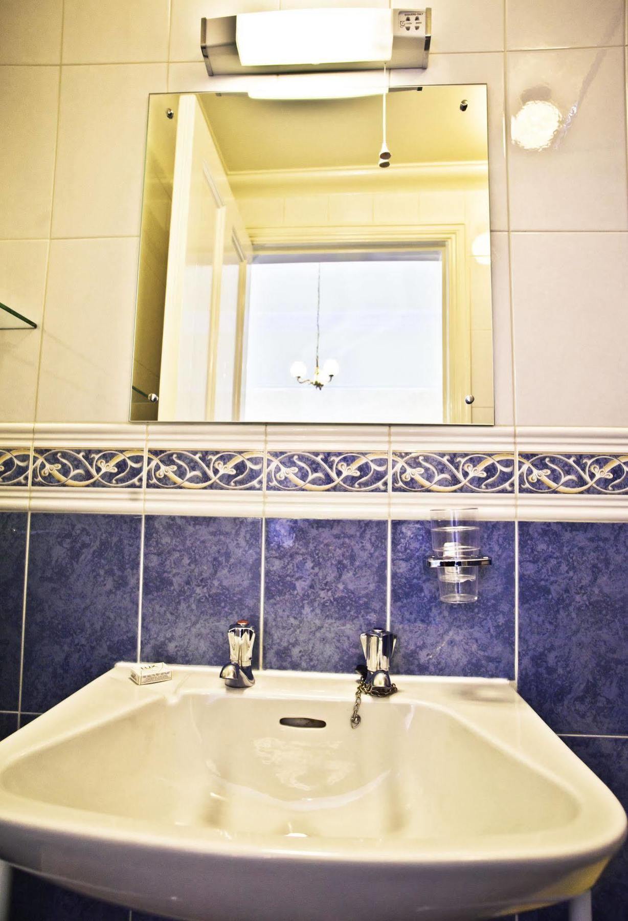Adria House Hotel Edynburg Zewnętrze zdjęcie